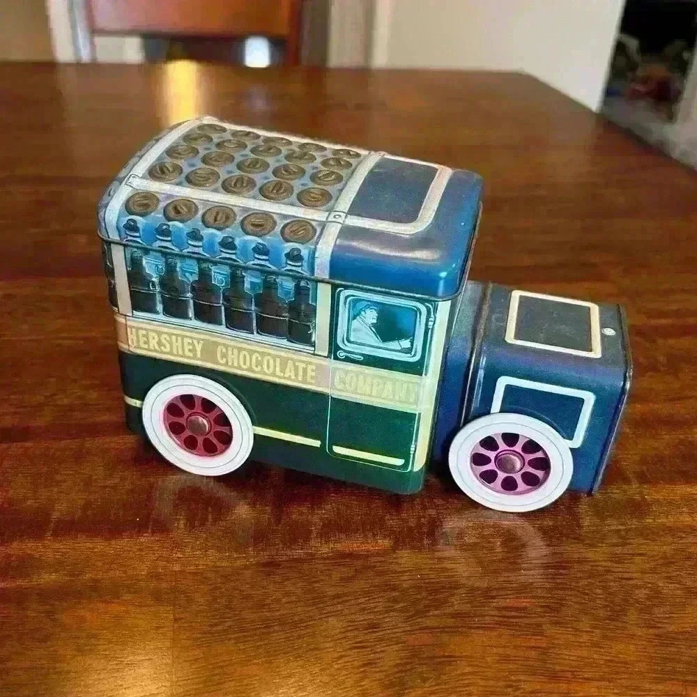 Vintage 2000 Hershey's Vehicle Series Canister #1 Milk Truck Candy Tin